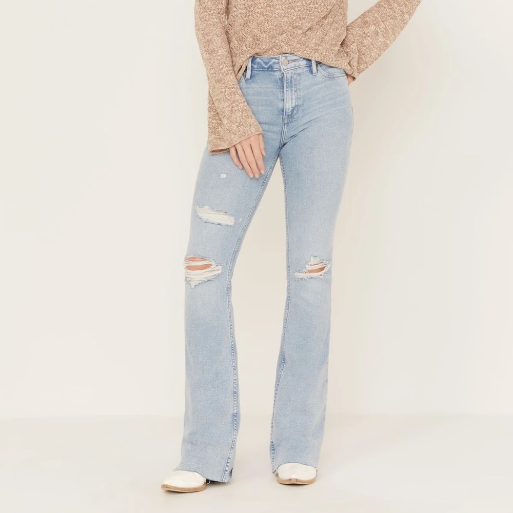 MELBOURNE MEDIUM WASH HIGH RISIN DISTRESSED BOOTCUT JEANS